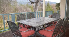  Newly remodeled 3 bedroom home located near Yosemite and bass lake - Image 3