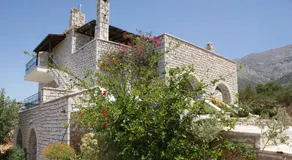 Thelea Mani - Image 5