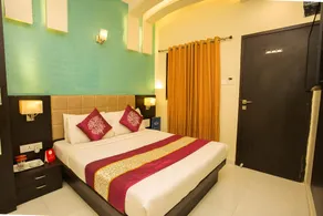 Hotel Avenue - Near Airport Mumbai - Image 2