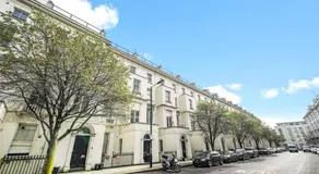 Stylish One Bed Flat in Paddington Pool and gym next door Free secure underground parking nearby - Image 4