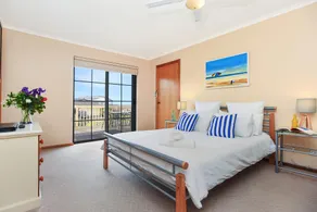 Seaside Shack - Image 4