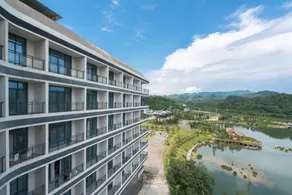 Junde Hotel - Image 5
