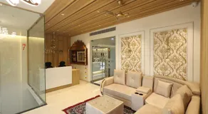 Kumaran Grand - Luxury Rooms - Image 4