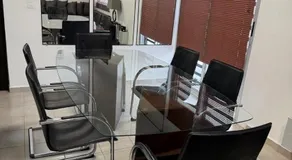 House near the airport and industrial parks - Image 5