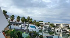 Marina avec vue sur les mats ! - Image 3