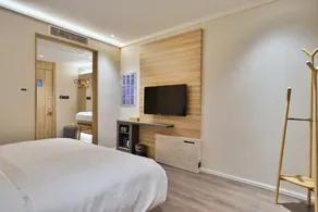 Hanting Premium Hotel Nanjing Xianhemen - Image 2