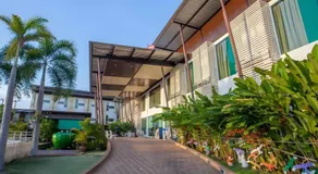 I Hotel - Image 2