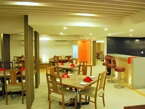 Hotel Dhans - Image 3