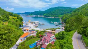 Tongyeong Sea and Poet Pension - Image 4