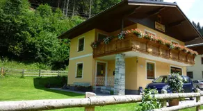 Vronis Landhaus Apartments - Image 3