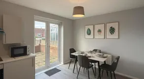Modern Houghton-le-Spring stay near Durham - Image 3