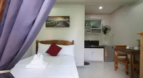 Sea Garden Suites - Image 2