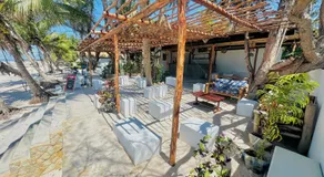 Bush Beach Hostel - Image 2