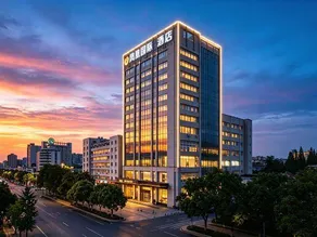 Zhonghao Fenghuang International Hotel - Image 4