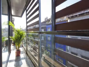 Apartment Barcelona Rentals - 3 bedroom penthouse with large terrace - Image 4