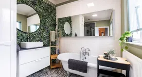 Charming 2 Bedroom House on the Iconic Humberside - Image 2