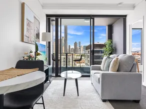 Chic 1-Bed with Parking, Infinity Pool and Gym - Image 2