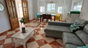 Villa FAMARA CASA EN MALAGA CERCA DE PLAYA Y AEROPUERTO HASTA 10 PERSONAS CON PISCINA PRIVADA - Image 2