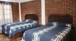 Hotel Campestre El Rinconcito de Chigna - Image 2