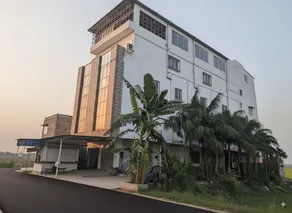 Hotel Bosquet - Image 1