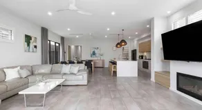 Northshore Luxe Pool House Glenelg North - Image 3