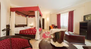 Hotel Castello Torre in Pietra - Image 2