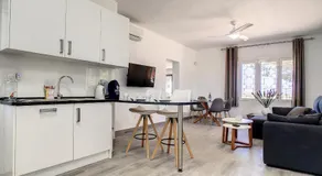 Villa avec piscine privée, proche de la plage - Image 2
