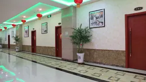Huide Hotel - Image 3