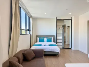 Granville Studio Ensuite toilet and kitchen - Image 3