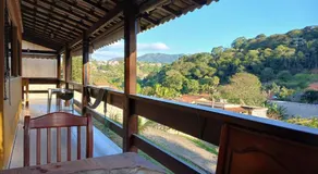 Toca do Dino - casa aconchegante com vista, lareira, piscina e área kids - Image 4