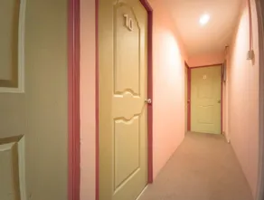 Checkinn Express Hotel - Image 4