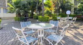 Pinetree Gardens Residence - Image 5