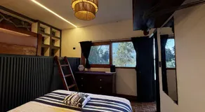 Garden Gathering Room - Image 2