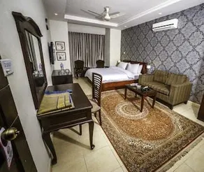 VIP House Shelton - Image 5