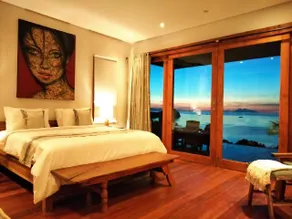 Paradise Garage Komodo Villa - Image 2