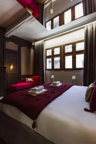 Le Love Castel - Image 5