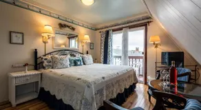 A Cape Cod Ocean Manor Inn - Image 2