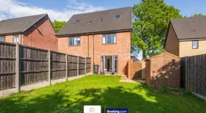 3 Bedroom House By The Yuma Homes Short Lets & Serviced Accommodation In Kent With Wifi & Parking - Image 3
