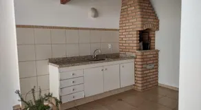 Casa em bairro residencial próxima ao centro e HB - Image 5