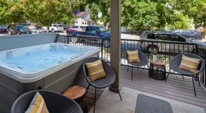 Best Location! Walkable30 Min to GNP5 Min Lake - Image 3