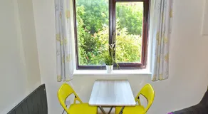 Station 1 bed Apartment - STAYSEEKERS - Image 5