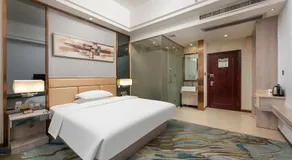 Baiyun airport Raccoon international hotel & free shuttle bus - Image 3