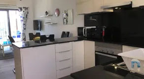 Vista Bahia II Apartments- top floor with balcony views & ground floor with garden and BBQ - Image 4