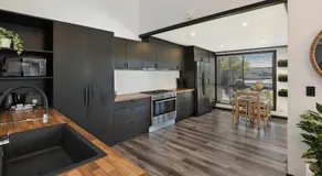 MOOLOOLABA CANAL HOME - Modern 4Bedroom with Spa, Sauna and Private Pontoon - NEW proprietor 2024 - Image 3