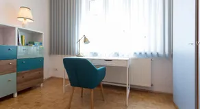 Vintage Design Apartment - Image 4