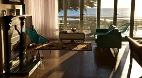 Penguin Beachfront Apartments - Image 2