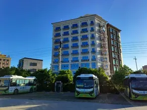 Yuehai Holiday Hotel - Image 3