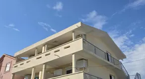 SHARRI Apartments - Image 2