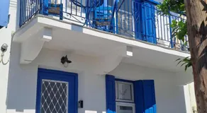 BLUE, Traditional House - Image 4