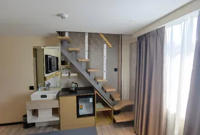 City Comfort Inn Qingdao Taidong Business District - Image 2